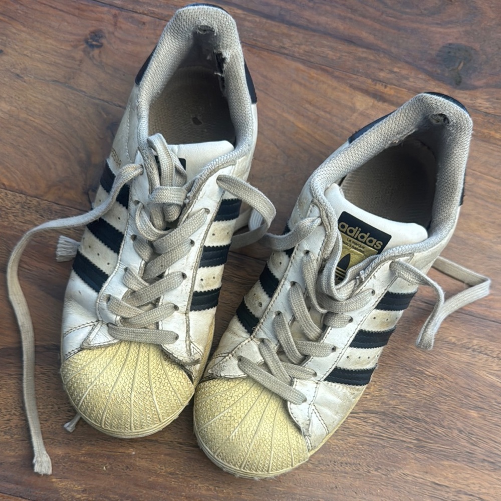 Old Adidas White and Black Sneakers for Boys